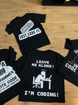 Tshirt Team E-tailors