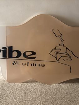 Wandboard vibe and shine